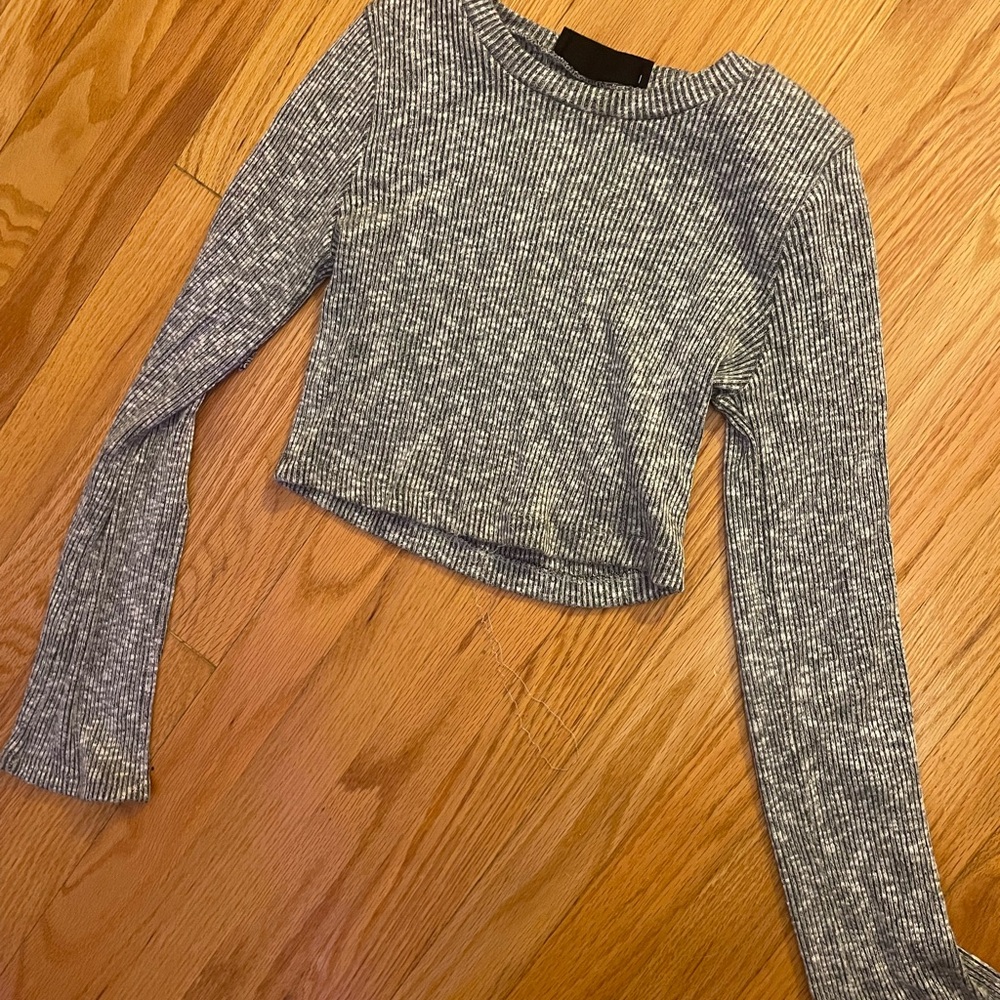 Gray Ribbed Cropped Long Sleeve Top Size Small